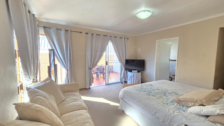 3 Bedroom Property for Sale in Pentagon Park Free State